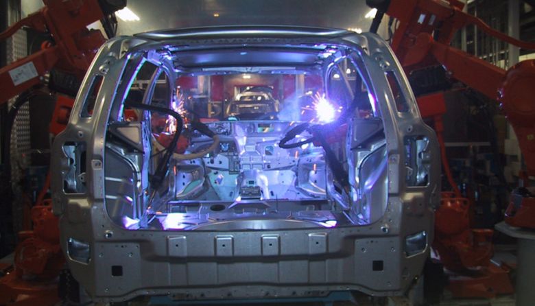 Robotic MAG welding on car body