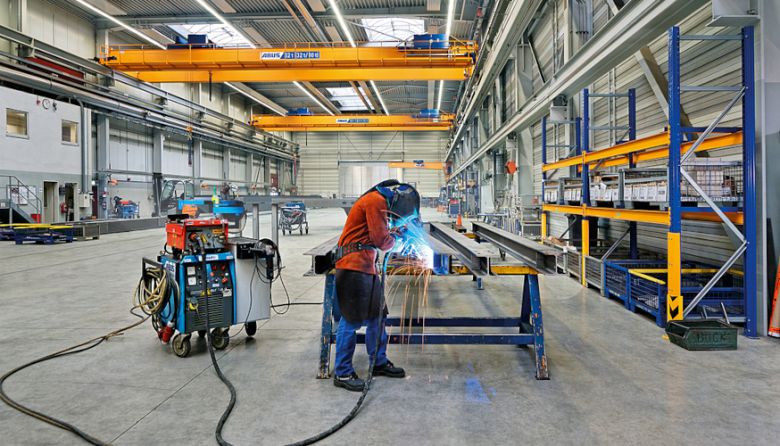 Crane production - painting